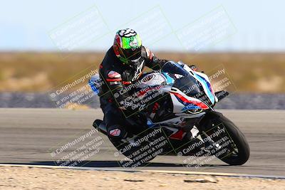 media/Feb-12-2022-SoCal Trackdays (Sat) [[3b21b94a56]]/Turn 11 Inside (155pm)/